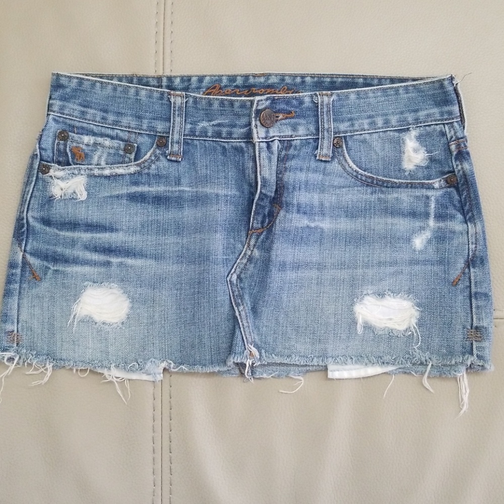 Abercrombie almost brand new skirts